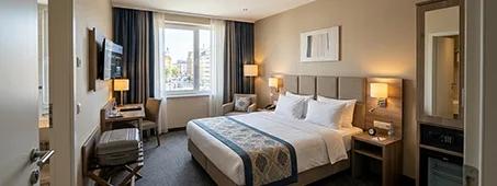 presentation video creation for hotels, Airbnb rentals and tourist accommodations from photos and videos